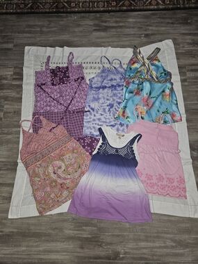 Bundle of Girls Y2K tops (xs or girls lg)
